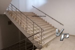 Paslanmaz duvar korkuluğu Aydın üniversitesi Florya uygulaması merdiven
